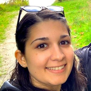 Meet your Posher, Candice